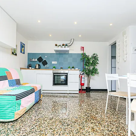 Frappi House * Genoa